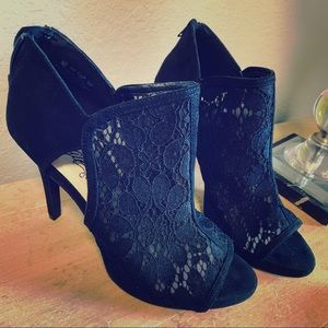 Fergie Lace Peep Toe with Zipper Back